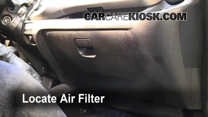 2010 Honda Fit Sport 1.5L 4 Cyl. Air Filter (Cabin) Replace